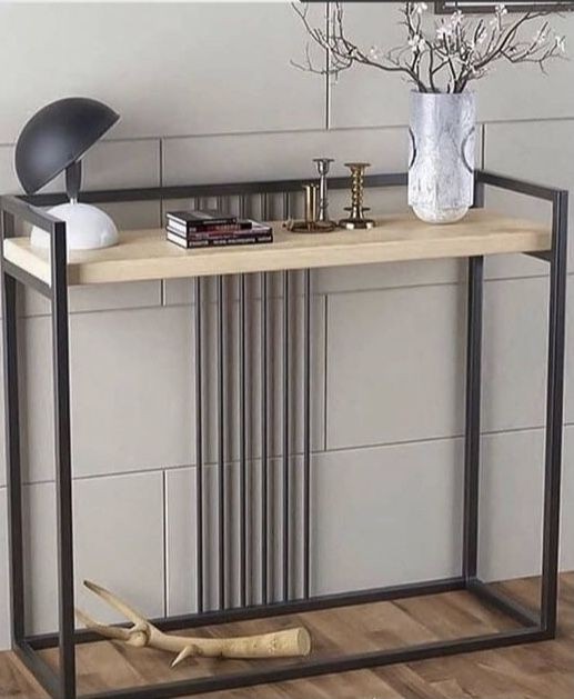 کنسول مدرن فلزی  M136